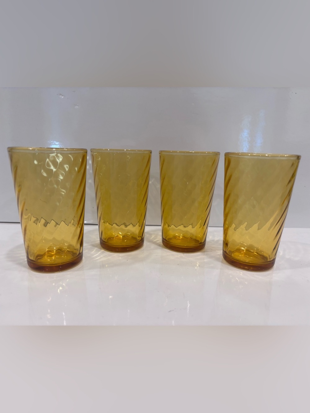 Vintage Amber Swirl Glass Tumblers – Set of 4 – Mid-Century / 1970s Barware